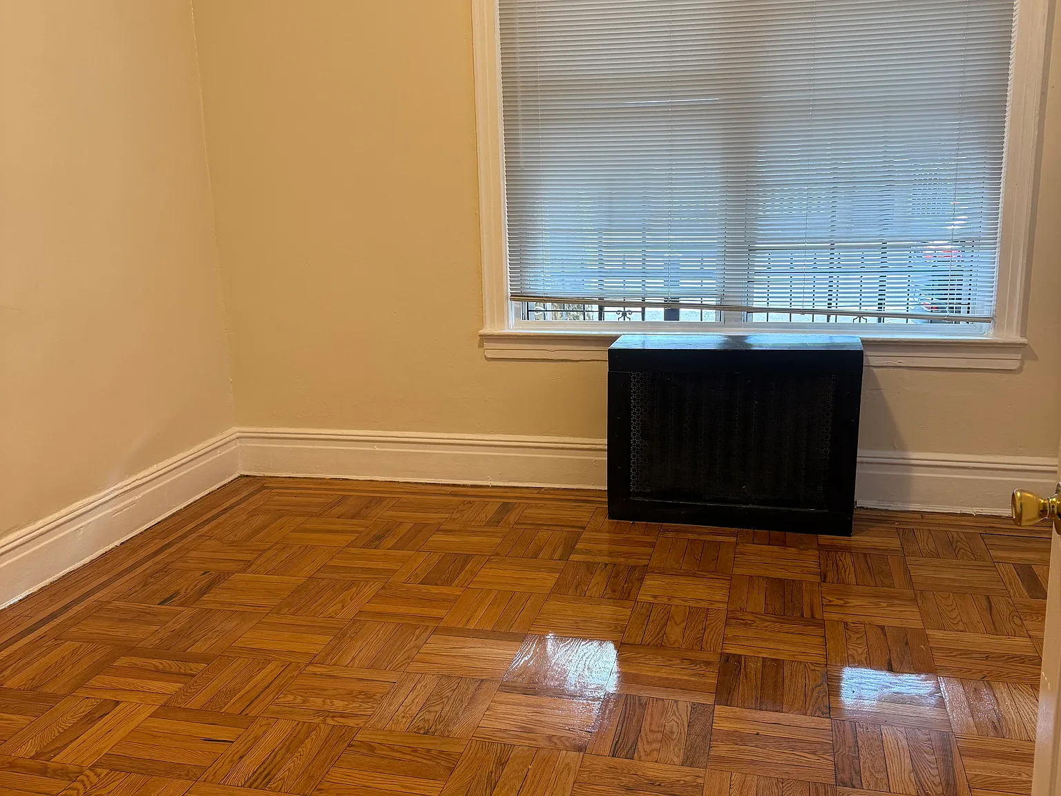 4 bed, 1200 sqft, $3,500 — Photo 3