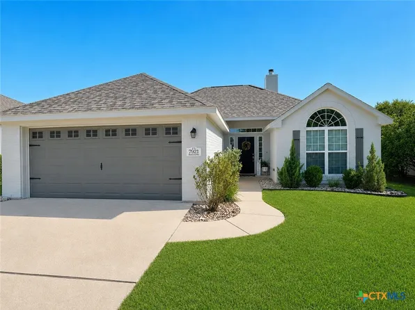 7921 Honeysuckle Dr, Temple, TX 76502
