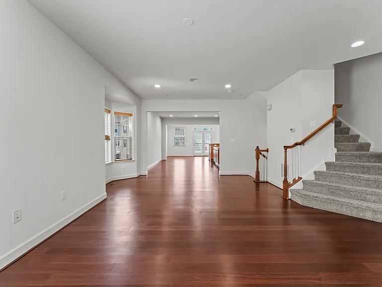 10579 Old Ellicott Cir — Photo 10