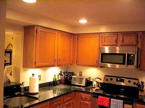Kitchen - Stainless Appliances, Granite, Recessed & Undercabinet lighting