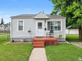 8436 Prospect Ave, Warren, MI 48089