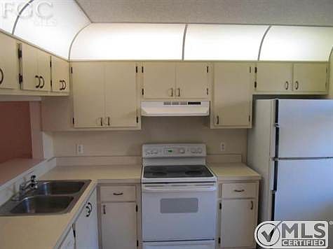 5th image of 9300 Lake Park Dr APT 105