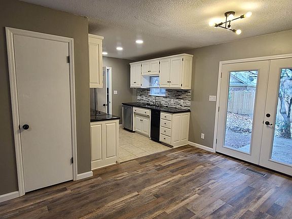 2nd image of 4300 Wynnewood Dr #2