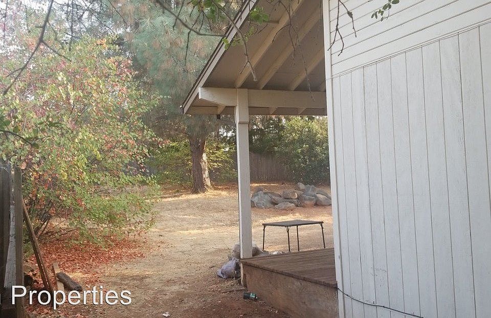 2nd image of 3341 Country Club Dr