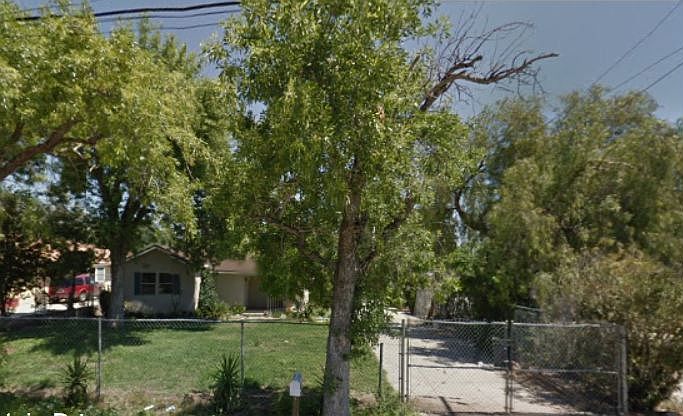 1st image of 4231 Mountain Dr
