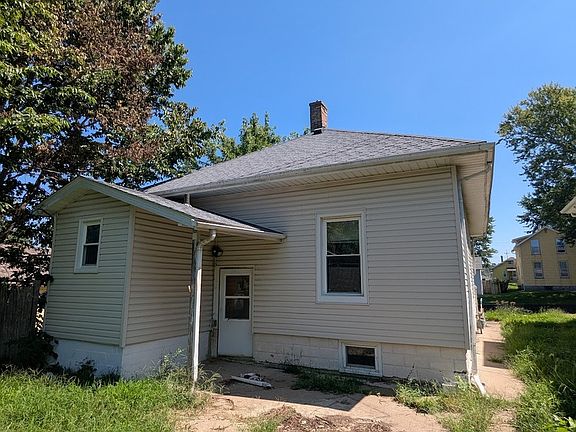 2nd image of 1612 7th St