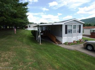 29 Blue Mountain Vw, Kunkletown, PA 18058