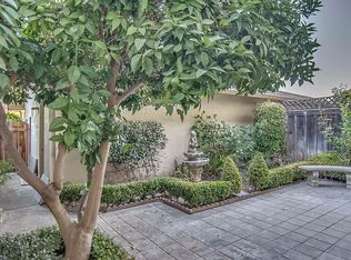 28 W Lancaster Dr, Stockton, CA 95207