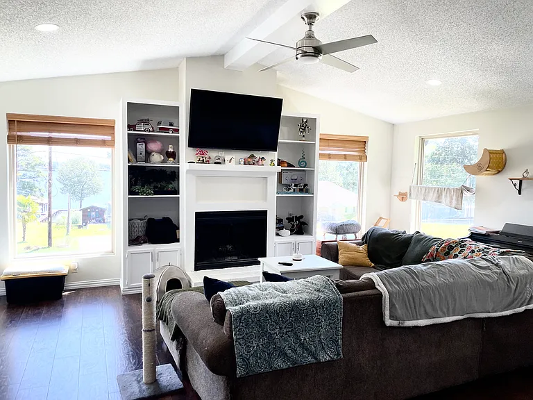 22733 Creekwood Dr — Photo 5