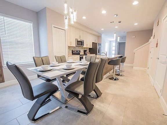 3rd image of 4736 Terra Esmeralda Dr