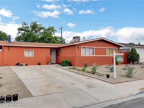 3rd image of 4417 Mayflower Ln