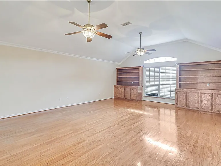 6330 Penny Ln — Photo 9