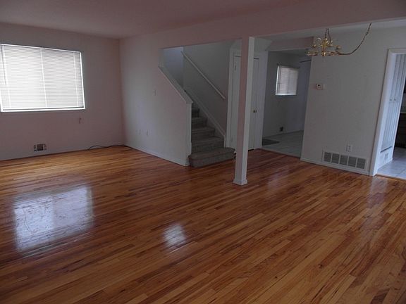 5th image of 9755 8th St