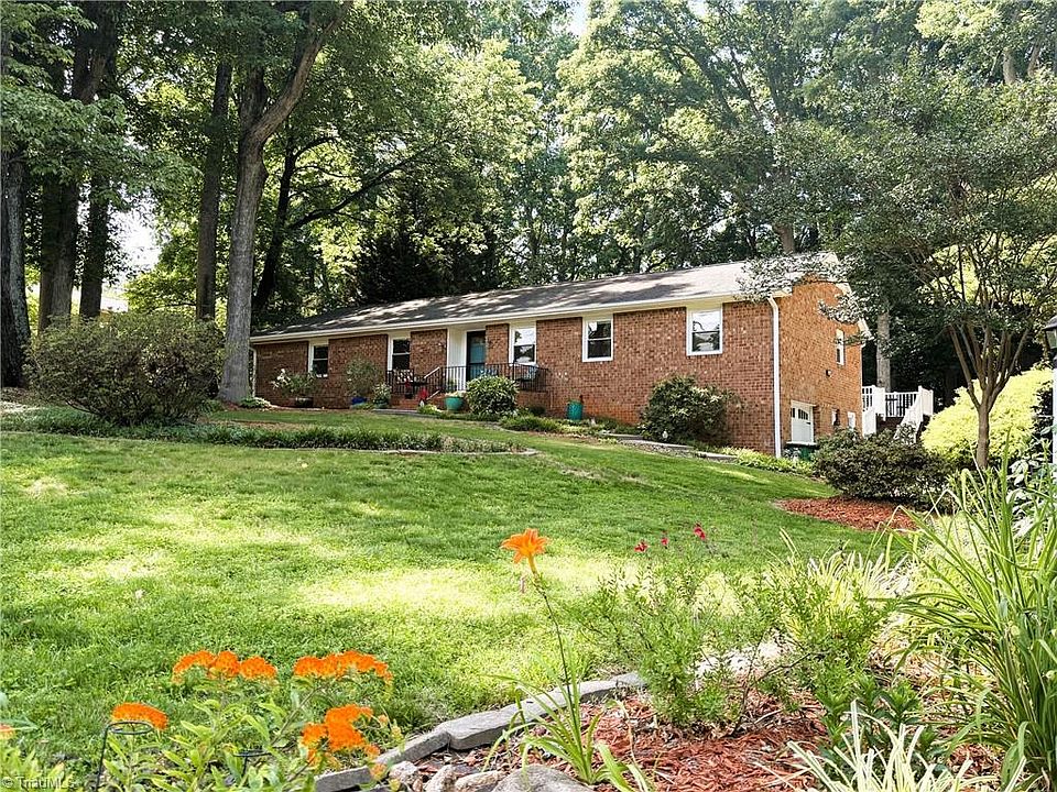 1st image of 6834 Rollingwood Dr