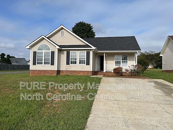 5th image of 4401 Biesterfield Dr