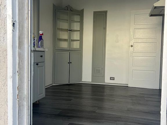 3rd image of 3552 E 54th St #A