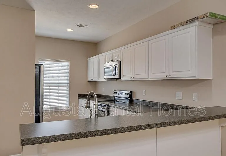 207 Old Berzelia Rd — Photo 10