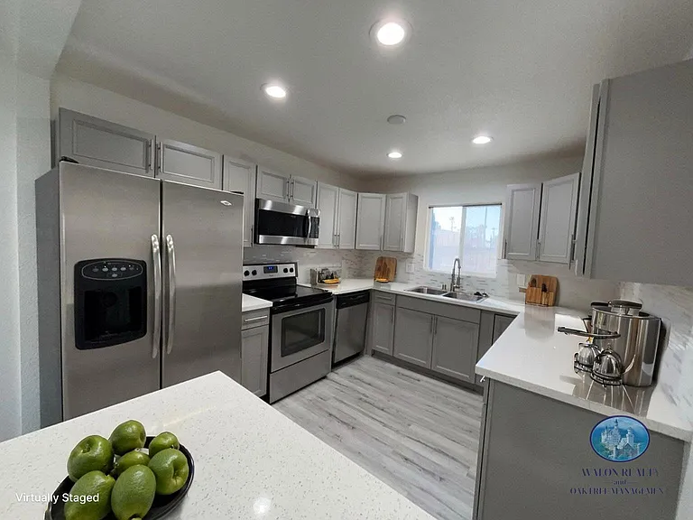 536 S 11th St #1 — Photo 9