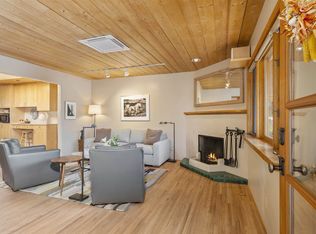 1021 Camino Redondo, Santa Fe, NM 87505