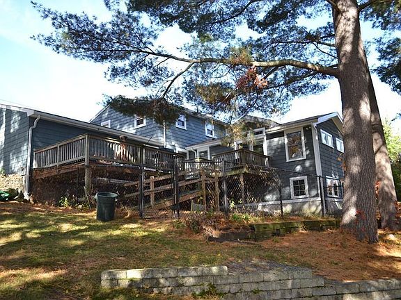 2nd image of 12 Heather Dr
