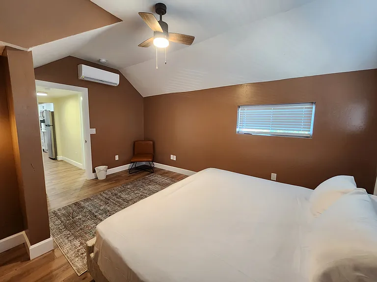 306 Hazeldine Ave SW #6 — Photo 13
