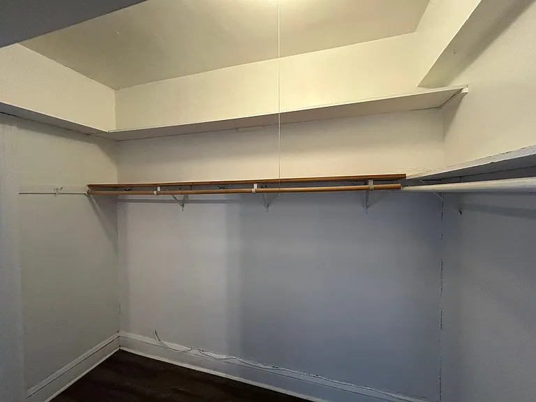 Oak Grove Apartment Hotel — Photo 6