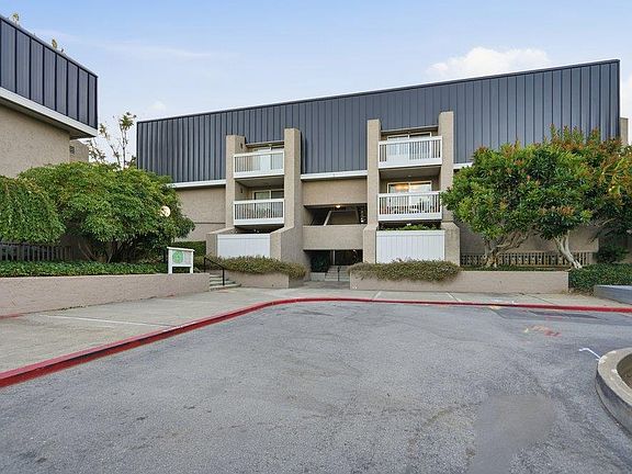 5th image of 675 Sharon Park Dr APT 208