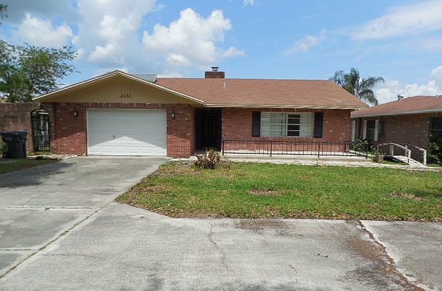 1st image of 3052 Skyview Dr