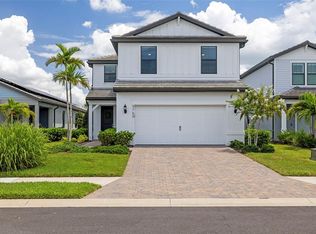 5765 Silverside Pine Ct, Lakewood Ranch, FL 34211