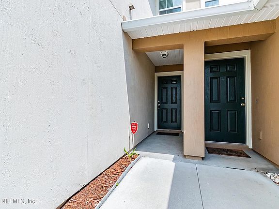 4th image of 5924 Bartram Village Dr