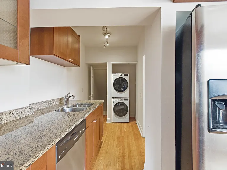 440 Delafield Pl NW — Photo 15
