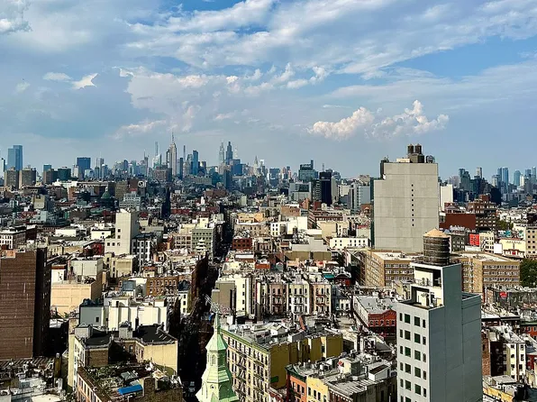 180 Park Row #25E, New York, NY 10007