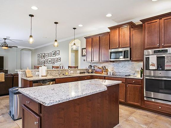 4th image of 264 Volterra Way