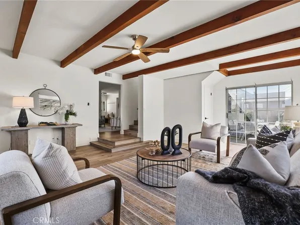 11671 New Zealand St, Cypress, CA 90630