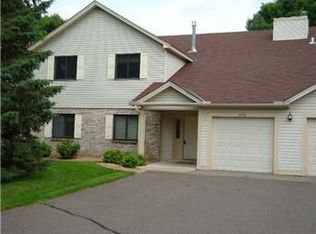 4374 Buckingham Ct, Vadnais Heights, MN 55127