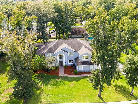 3rd image of 933 Shoals Landing Dr