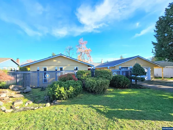 4520 Redinger Ct S, Salem, OR 97302