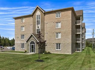 65 Diamond Head Ct #402, Moncton, NB E1G0V6