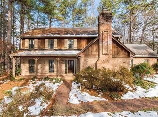 2416 Beechview Ct, Raleigh, NC 27615