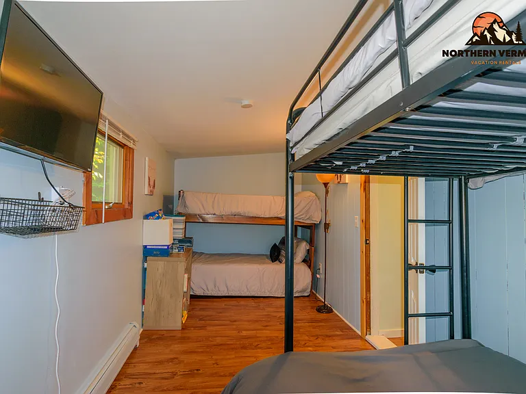 510 Farrant St — Photo 27