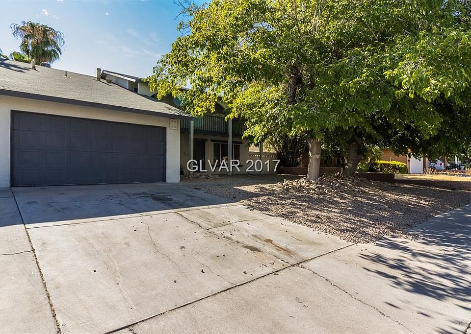 1st image of 3055 McLeod Dr