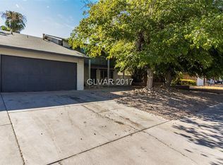 3055 McLeod Dr, Las Vegas, NV 89121