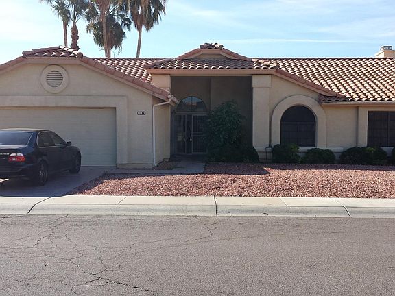 3rd image of 10923 W Ashbrook Pl