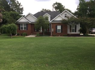 119 Sweetbriar Lakes Dr, Thomasville, GA 31757