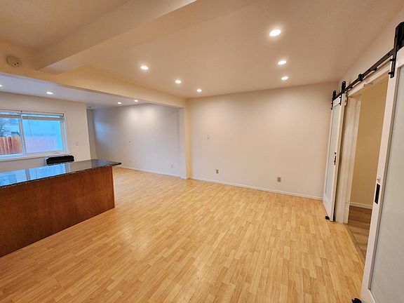 4th image of 2139 21st Ave #A