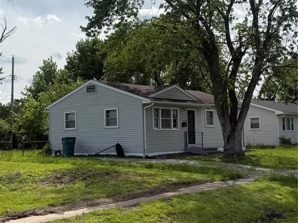 28 School St, Cahokia, IL 62206