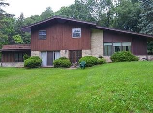 5116 S 84th St, Greendale, WI 53129