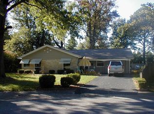 1514 W Taylor Dr, Carbondale, IL 62901