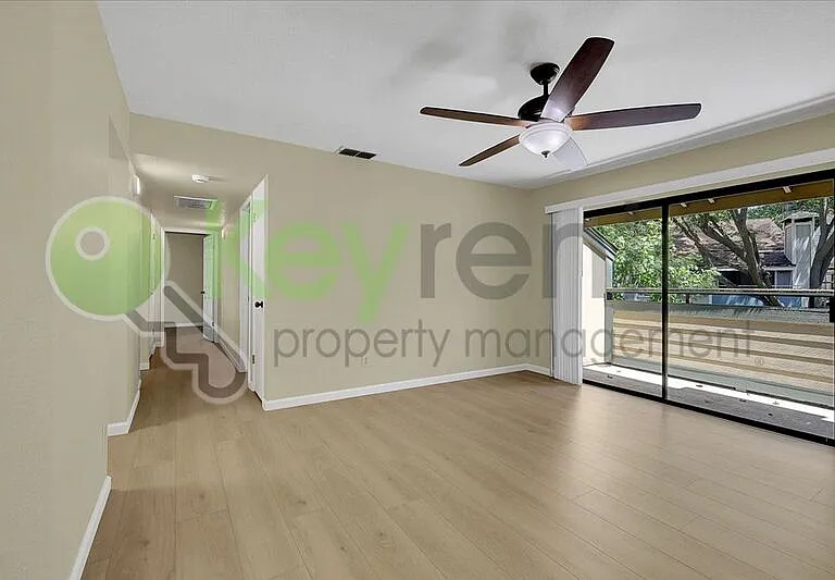 600 Del Verde Cir #2 — Photo 6