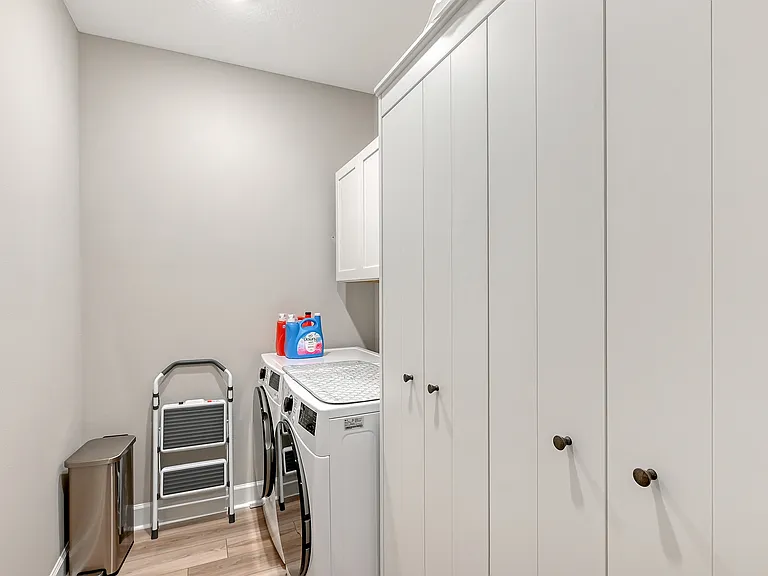 3231 Alba Cir — Photo 19